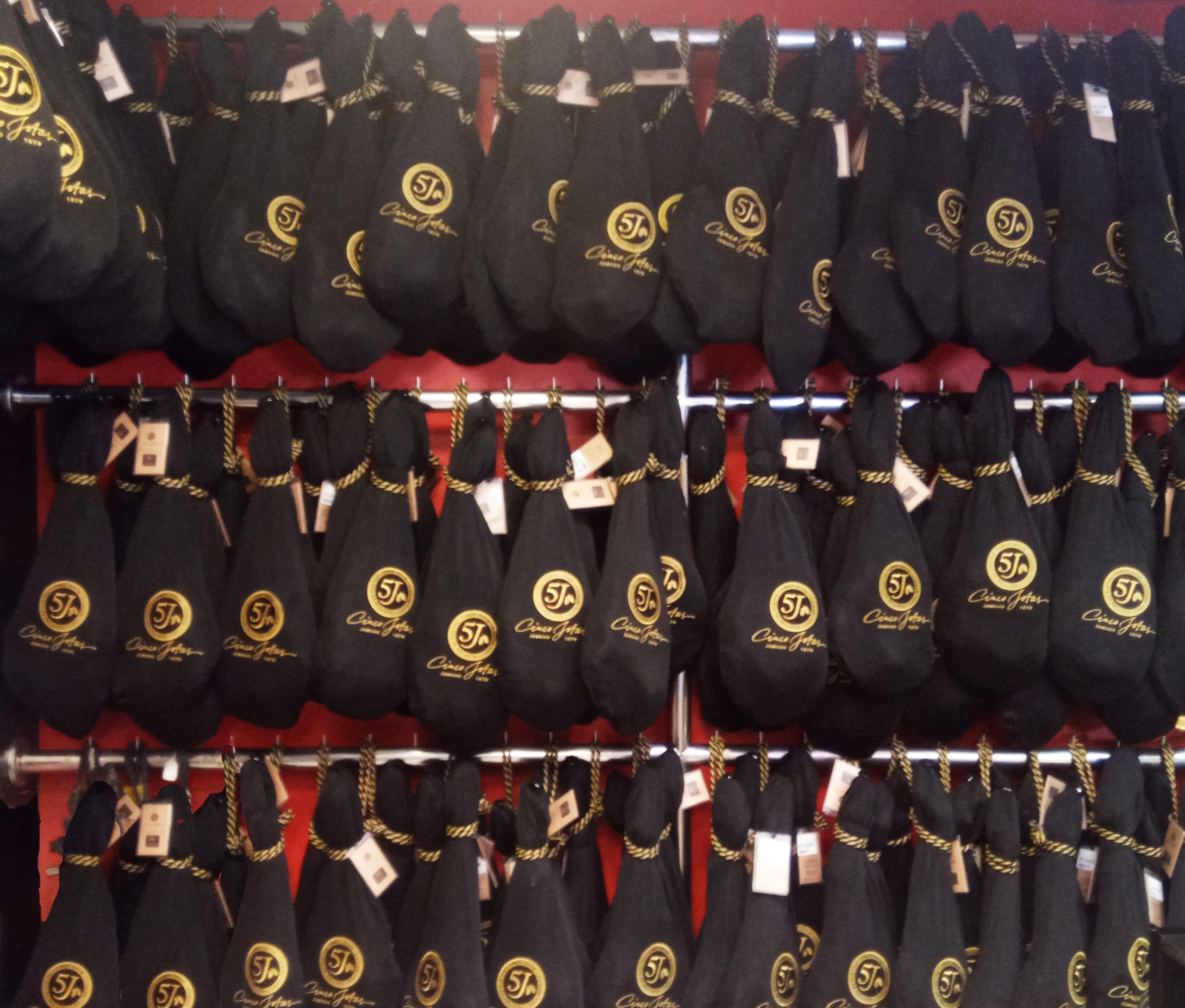 bodega de jamones cinco jotas